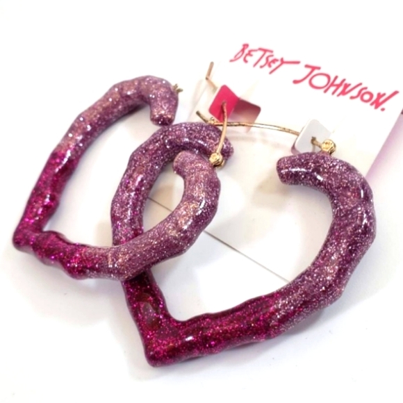 New! BETSEY JOHNSON Large Pink Mauve Ombre Heart Hoop Earrings. - Picture 4 of 7